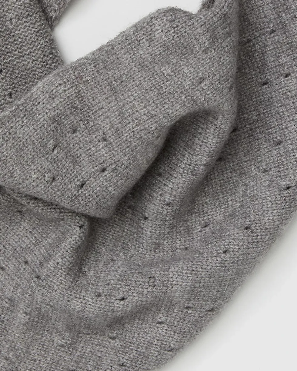 Essential Triangle Scarf - Grey