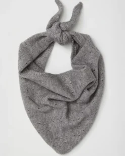Essential Triangle Scarf - Grey