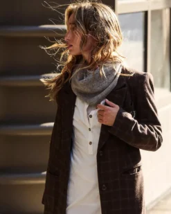 Essential Triangle Scarf - Grey