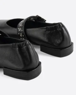 Forum Mary Jane - Black