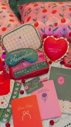 Hold That Thought Notebook Set - Love Notes