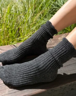 Linen Scallop Socks - Charcoal