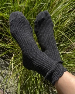 Linen Scallop Socks - Charcoal