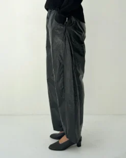 Liquid Nylon Arc Pants - Lacquer Black