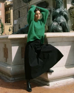 Marion V-Neck Sweater - Kelly Green