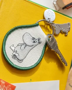 Moomintroll Sitting Patch Keychain + Charm