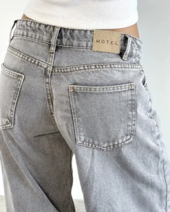 Roomy Extra Wide Low Rise Jeans - Grey Wash