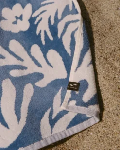 Sunny Woven Towel - Dusty Blue