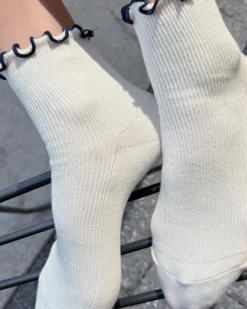 The Petite Ruffled Modal Socks - Soft White + Navy